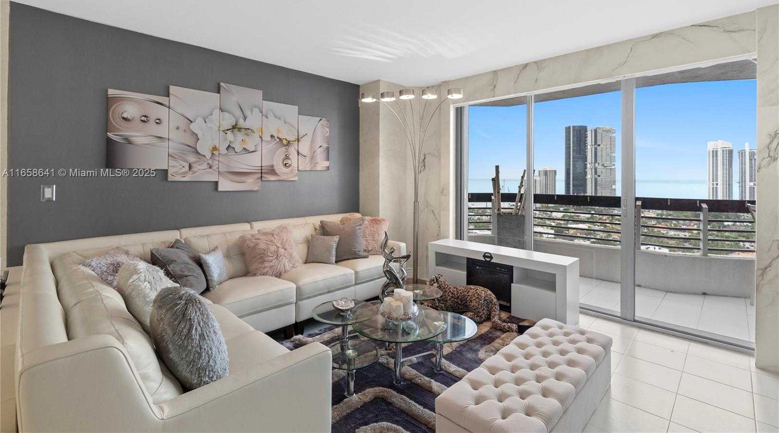 Small Image of 19101 MYSTIC POINTE DR #LPH9, Aventura Number 10