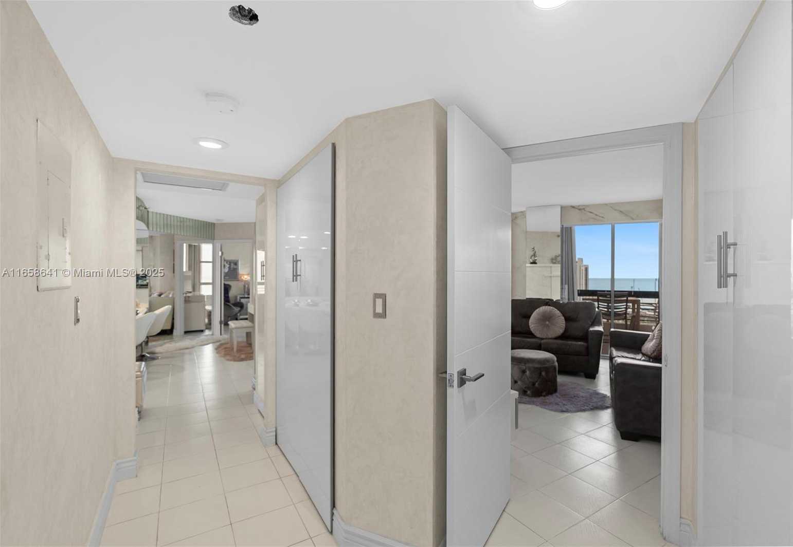 Small Image of 19101 MYSTIC POINTE DR #LPH9, Aventura Number 23