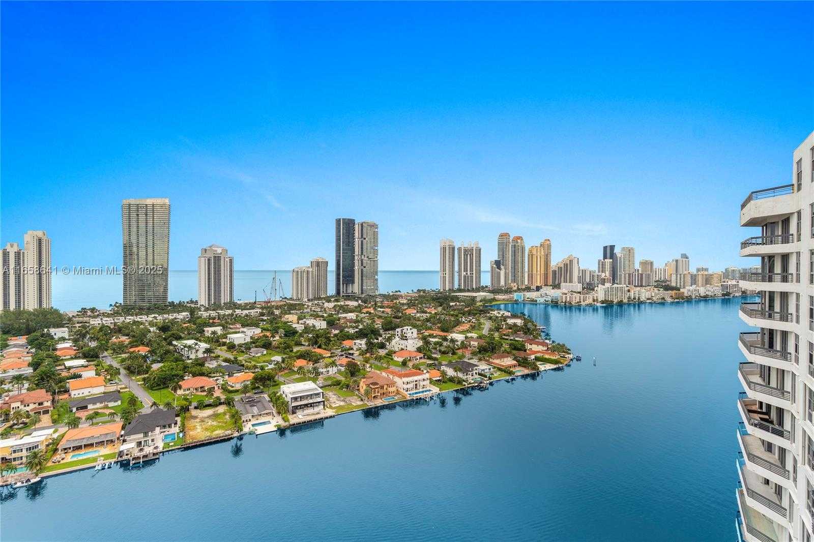 Small Image of 19101 MYSTIC POINTE DR #LPH9, Aventura Number 3
