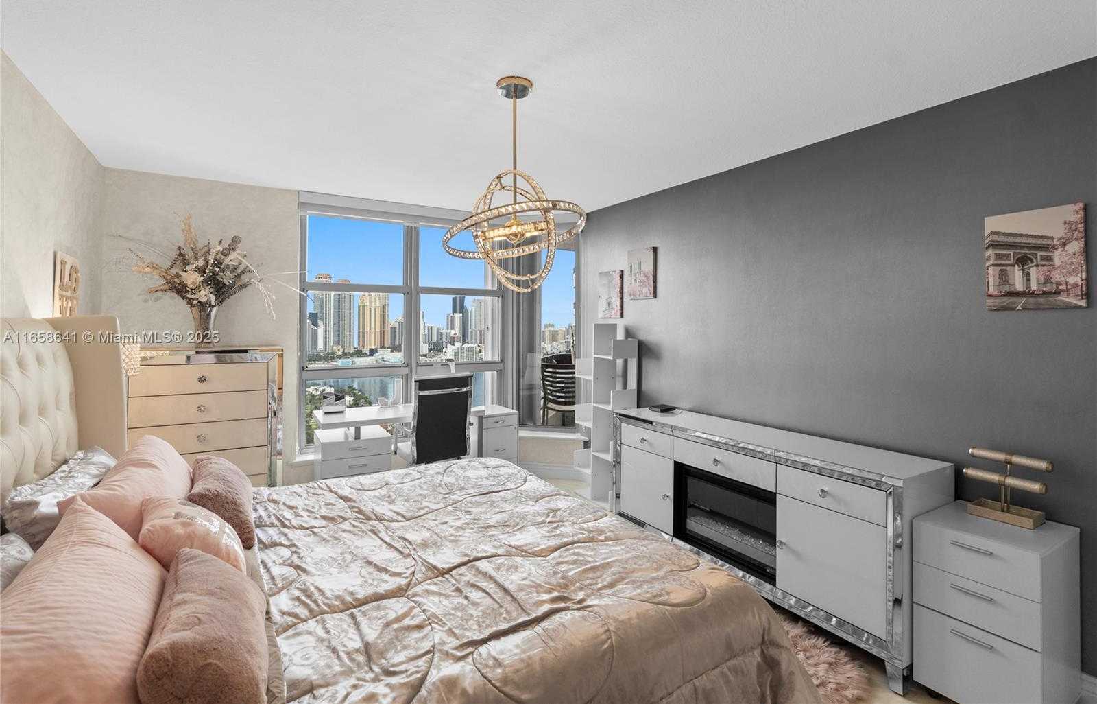 Small Image of 19101 MYSTIC POINTE DR #LPH9, Aventura Number 30