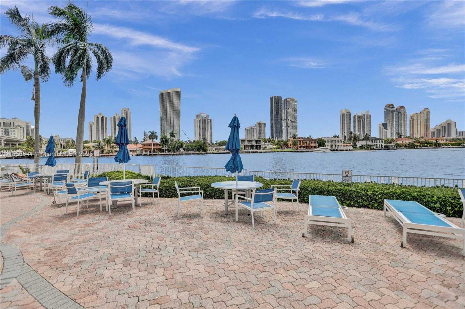 Small Image of 19101 MYSTIC POINTE DR #LPH9, Aventura Number 40