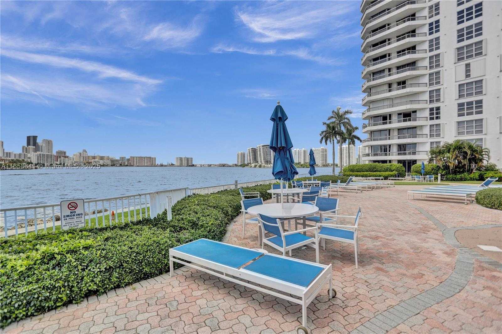 Small Image of 19101 MYSTIC POINTE DR #LPH9, Aventura Number 42