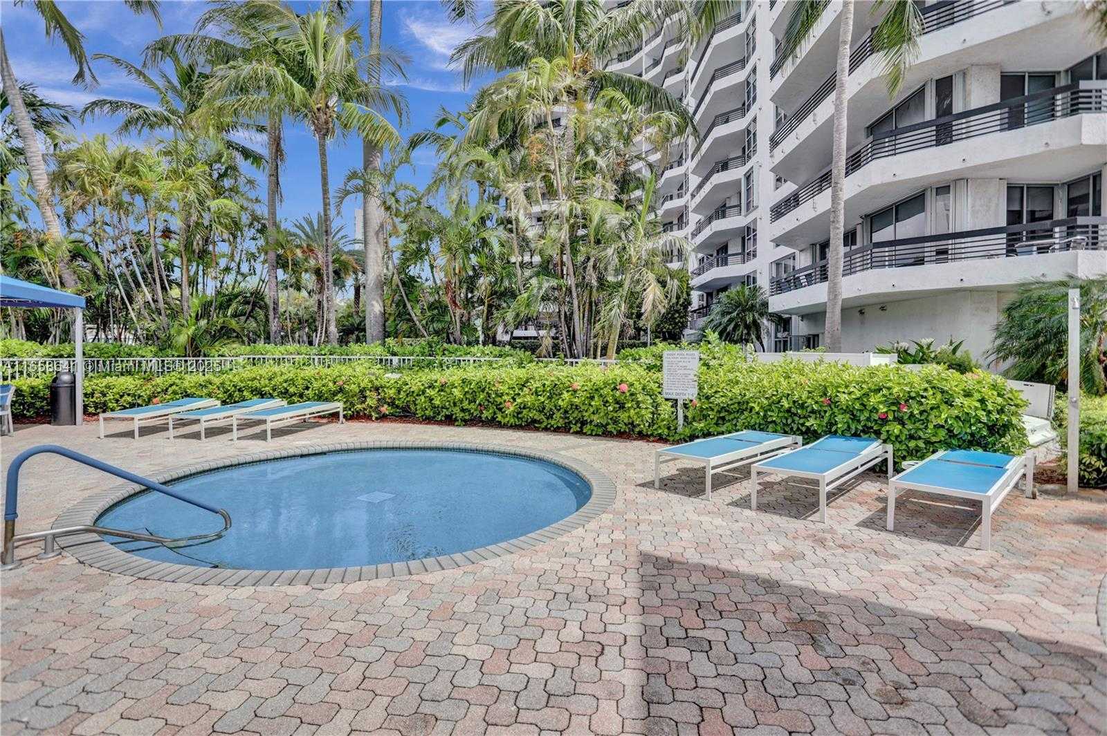 Small Image of 19101 MYSTIC POINTE DR #LPH9, Aventura Number 46