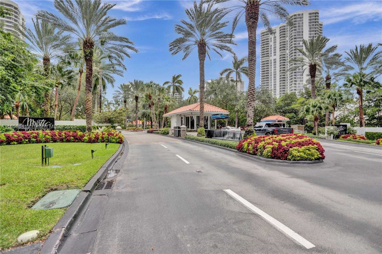 Small Image of 19101 MYSTIC POINTE DR #LPH9, Aventura Number 61