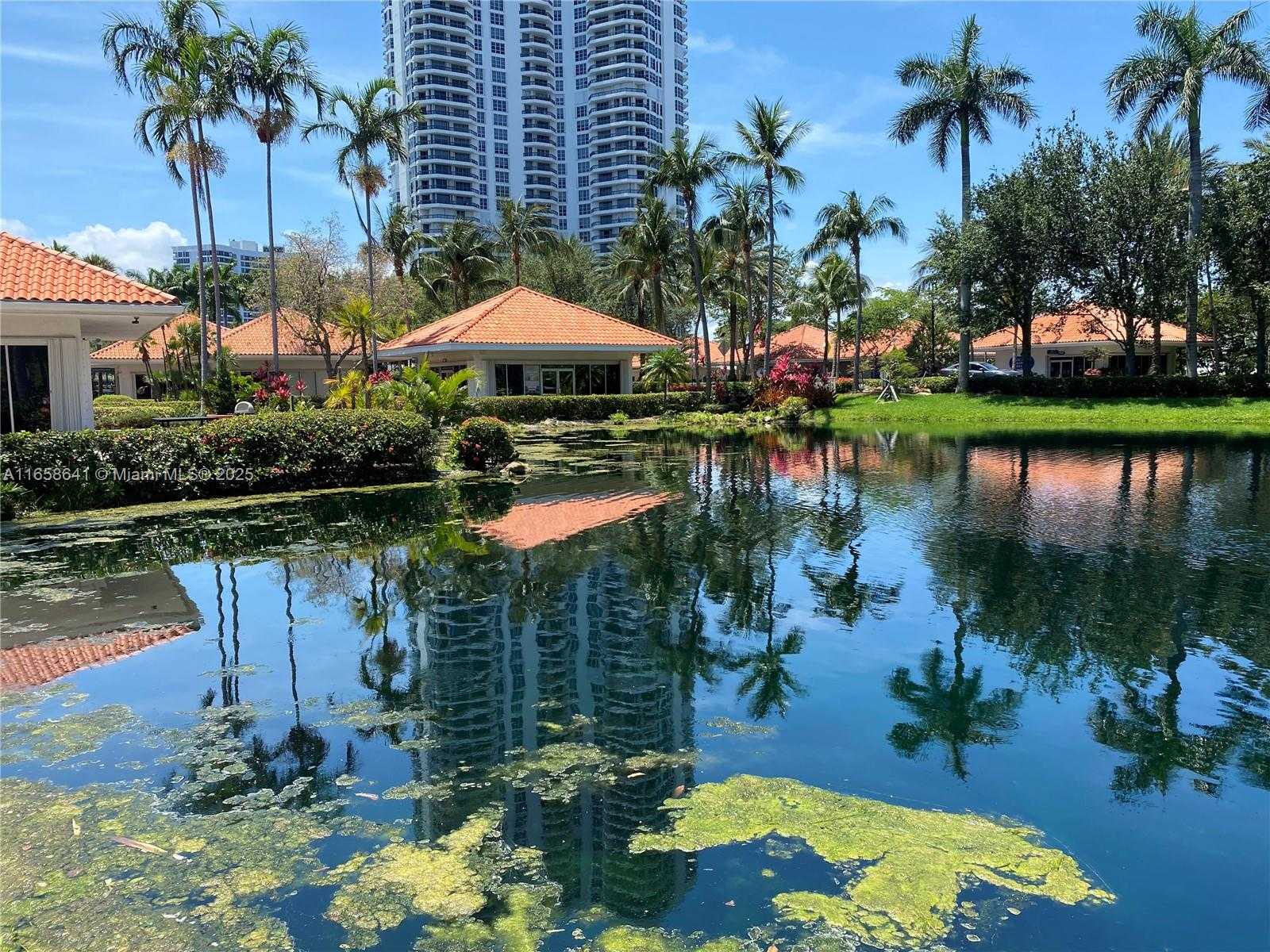 Small Image of 19101 MYSTIC POINTE DR #LPH9, Aventura Number 62