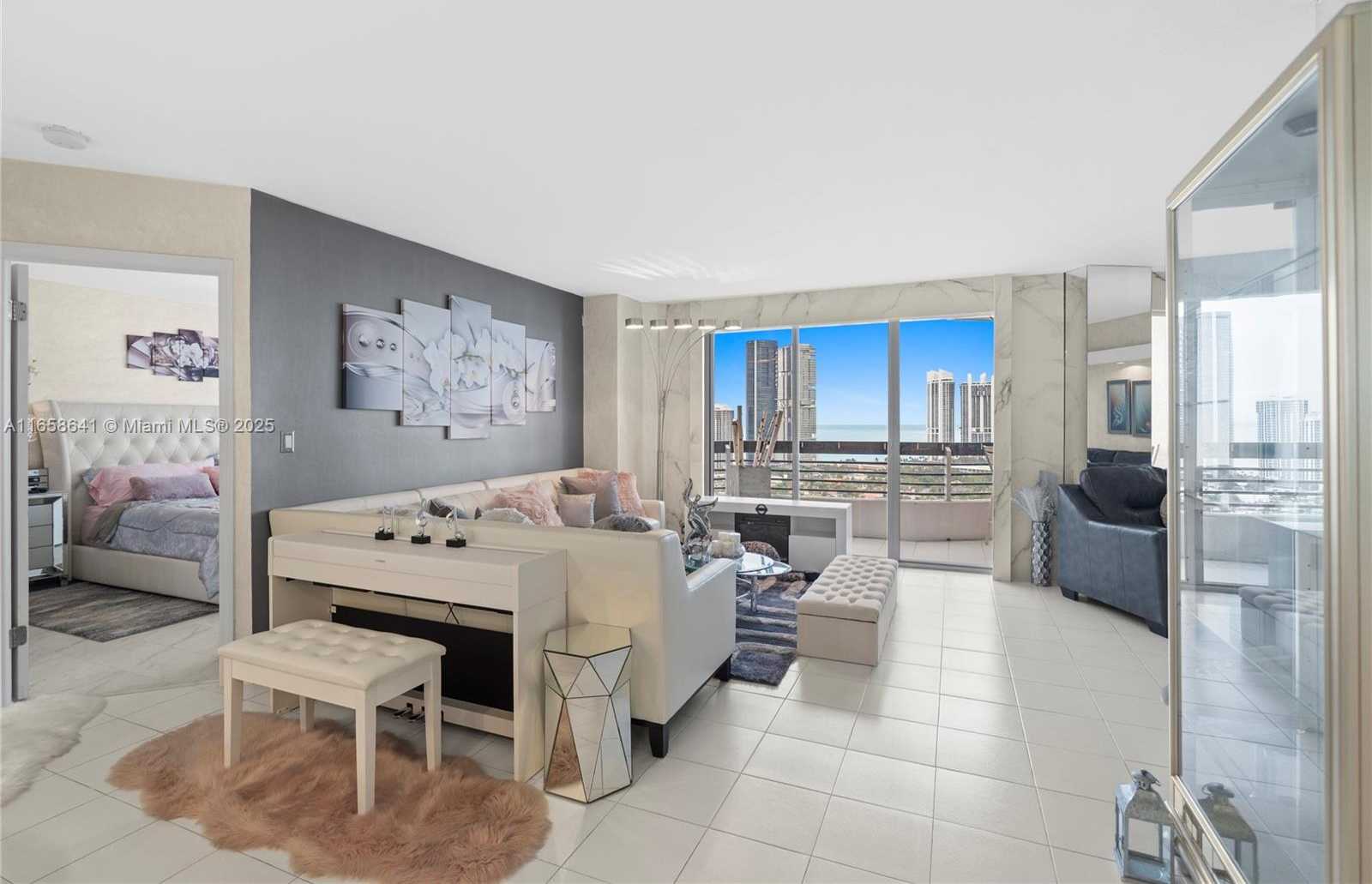 Small Image of 19101 MYSTIC POINTE DR #LPH9, Aventura Number 7