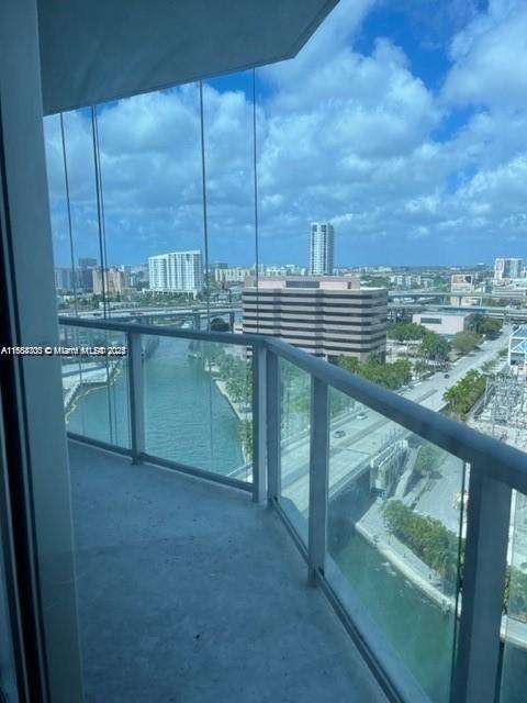 Small Image of 185 SOUTH WEST 7TH ST #1605, Miami Number 39