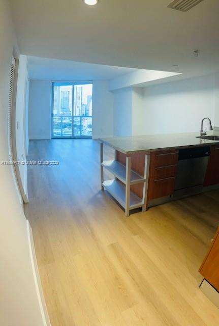 Small Image of 185 SOUTH WEST 7TH ST #1605, Miami Number 9