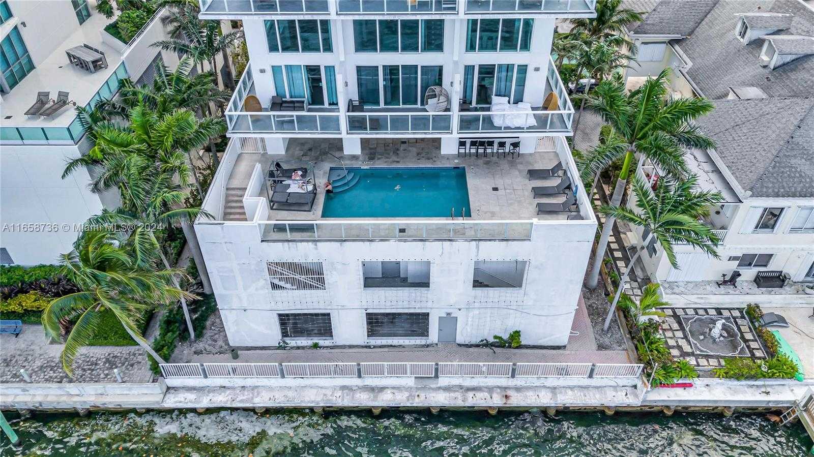 Small Image of 7939 EAST DR #15, North Bay Village Number 2