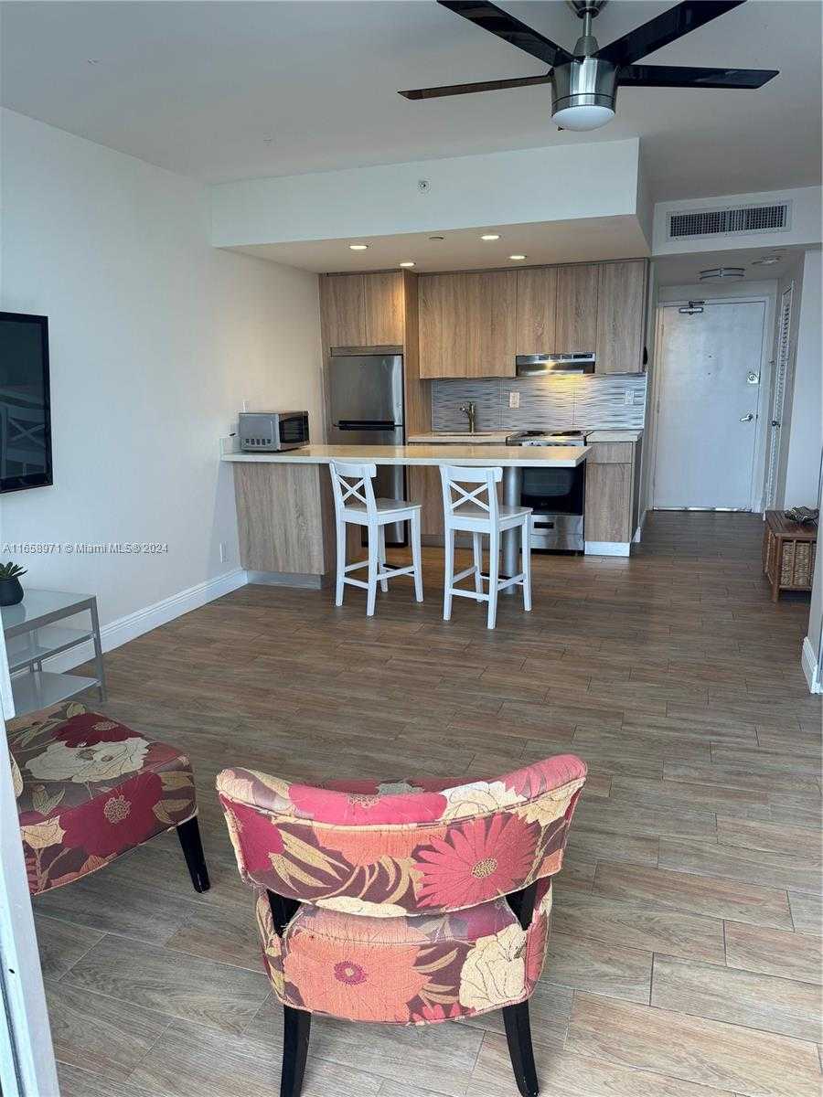 Small Image of 1720 HARRISON ST #15F, Hollywood Number 11