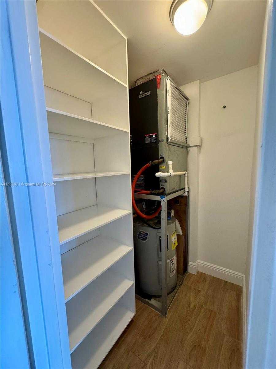 Small Image of 1720 HARRISON ST #15F, Hollywood Number 13