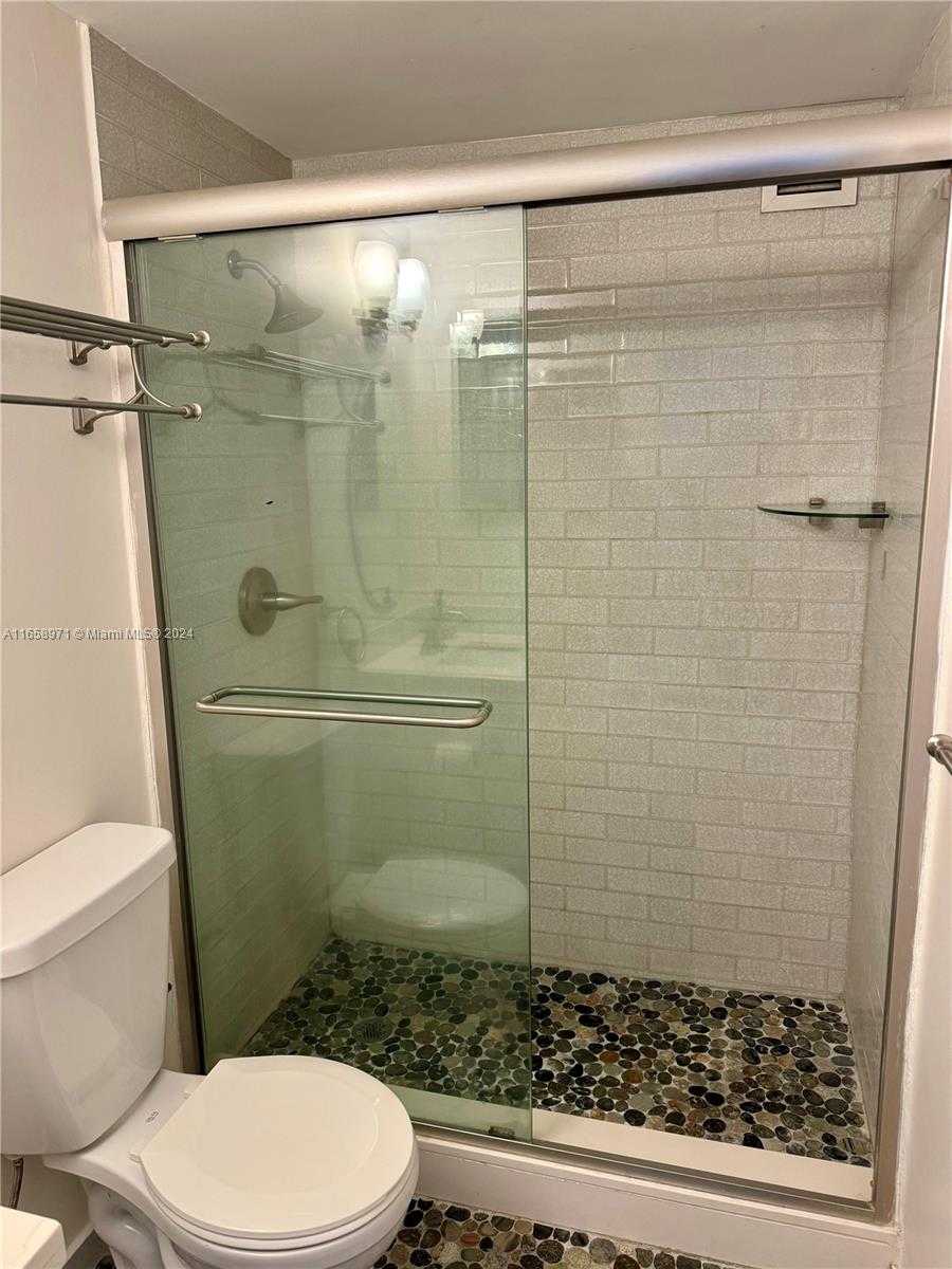 Small Image of 1720 HARRISON ST #15F, Hollywood Number 15