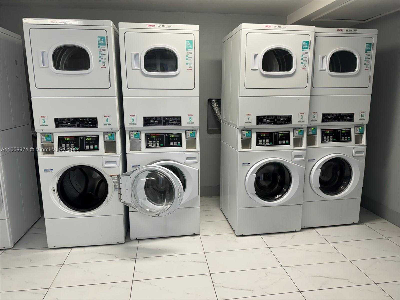 Small Image of 1720 HARRISON ST #15F, Hollywood Number 20
