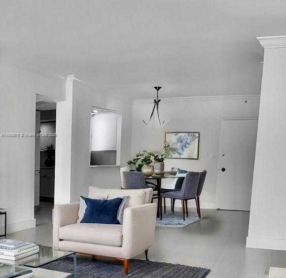 Small Image of 5600 COLLINS AVE #15B, Miami Beach Number 2