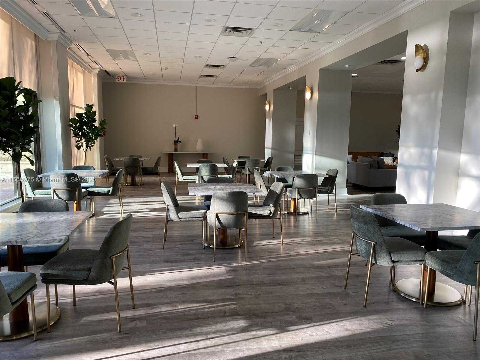 Small Image of 5600 COLLINS AVE #15B, Miami Beach Number 26