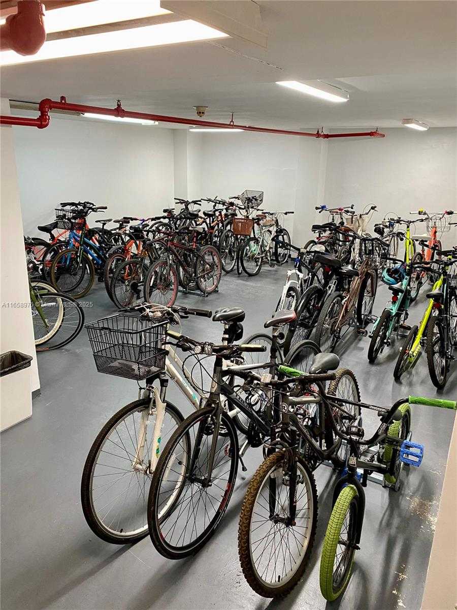 Small Image of 5600 COLLINS AVE #15B, Miami Beach Number 29