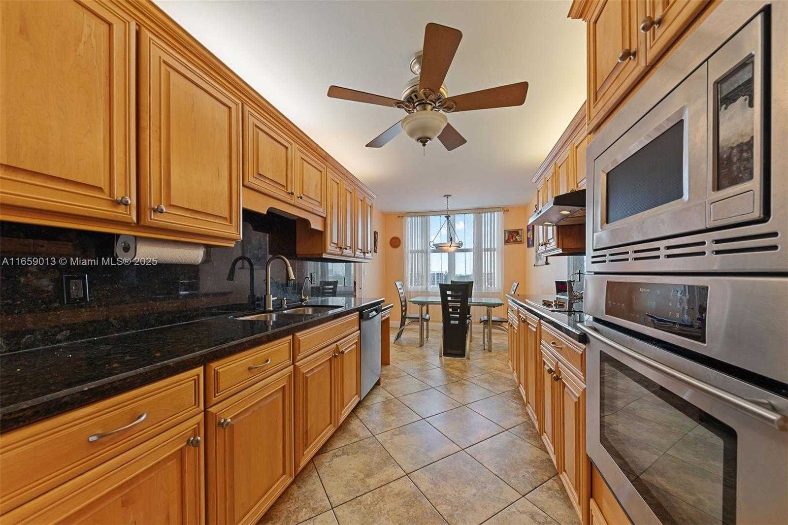 Small Image of 2751 SOUTH OCEAN DR #908N, Hollywood Number 5