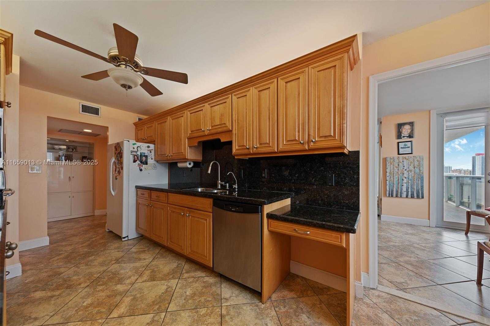 Small Image of 2751 SOUTH OCEAN DR #908N, Hollywood Number 6