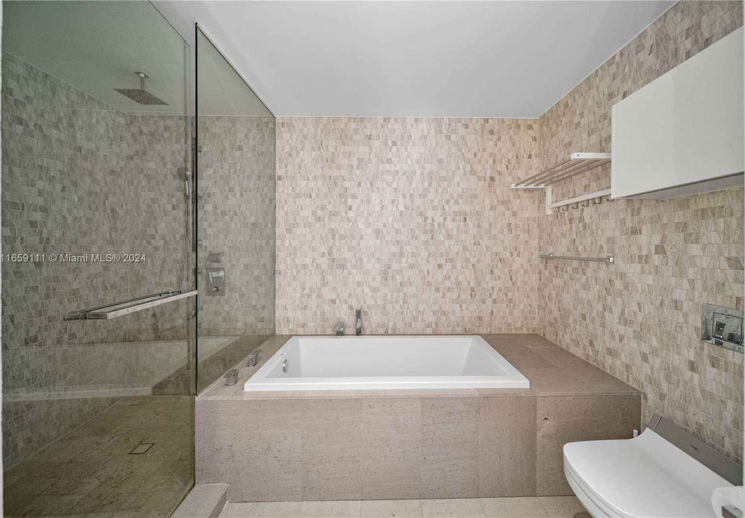 Small Image of 68 SOUTH EAST 6TH ST #1201, Miami Number 15