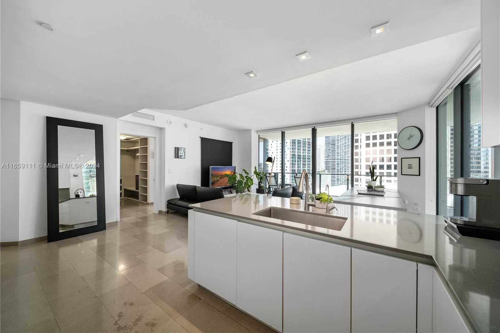 Small Image of 68 SOUTH EAST 6TH ST #1201, Miami Number 4