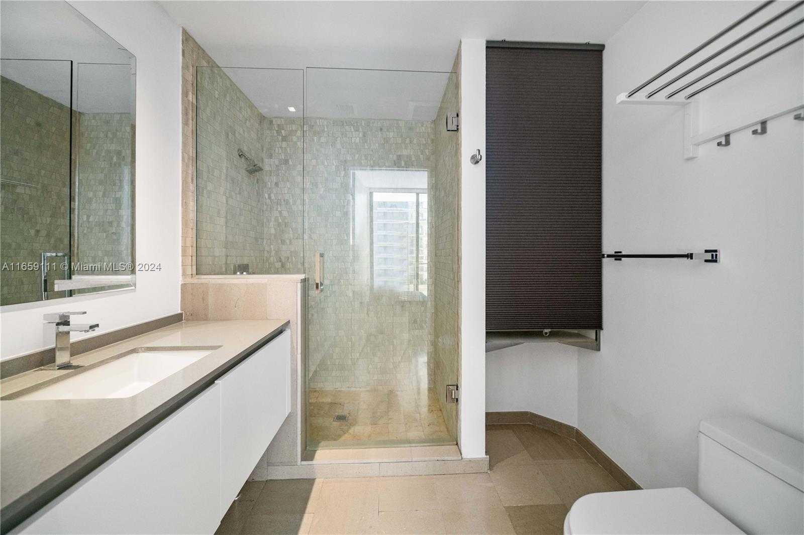 Small Image of 68 SOUTH EAST 6TH ST #1201, Miami Number 9