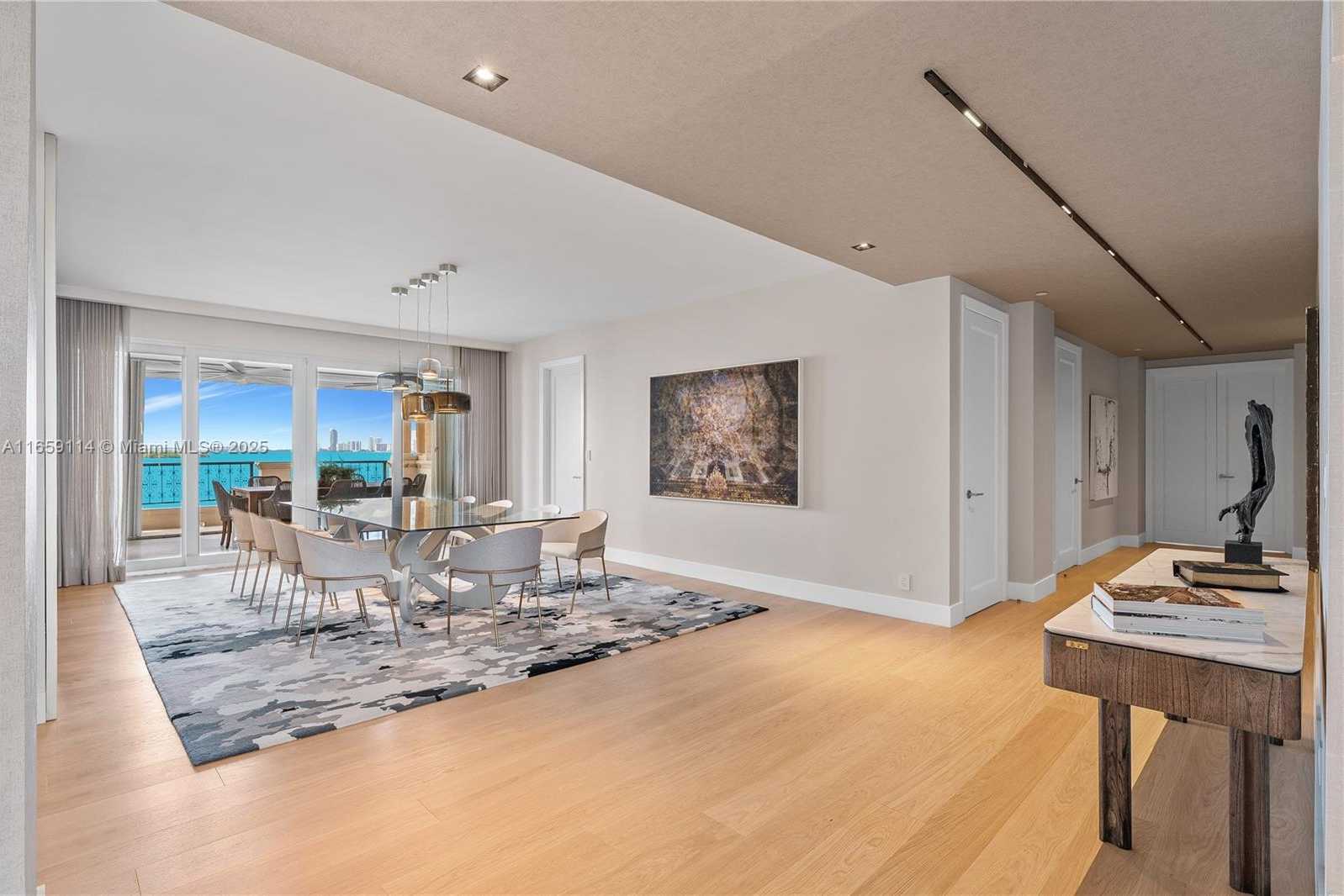Small Image of 5242 FISHER ISLAND DR #5242, Miami Beach Number 26