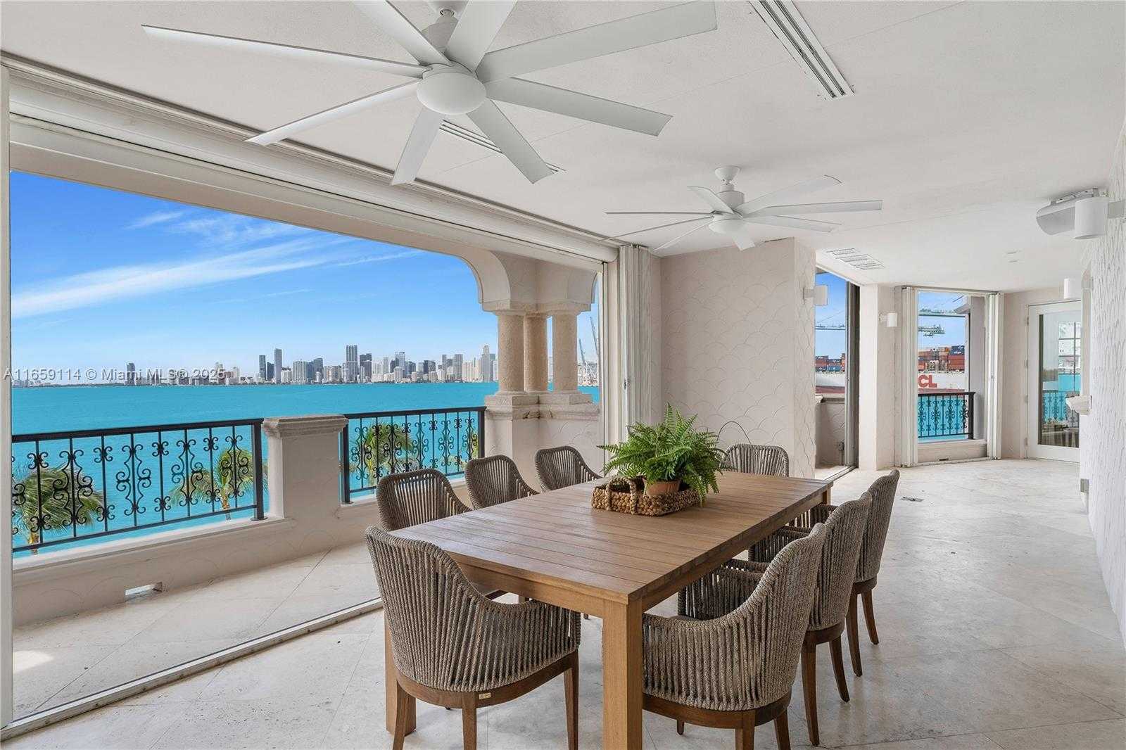 Small Image of 5242 FISHER ISLAND DR #5242, Miami Beach Number 35