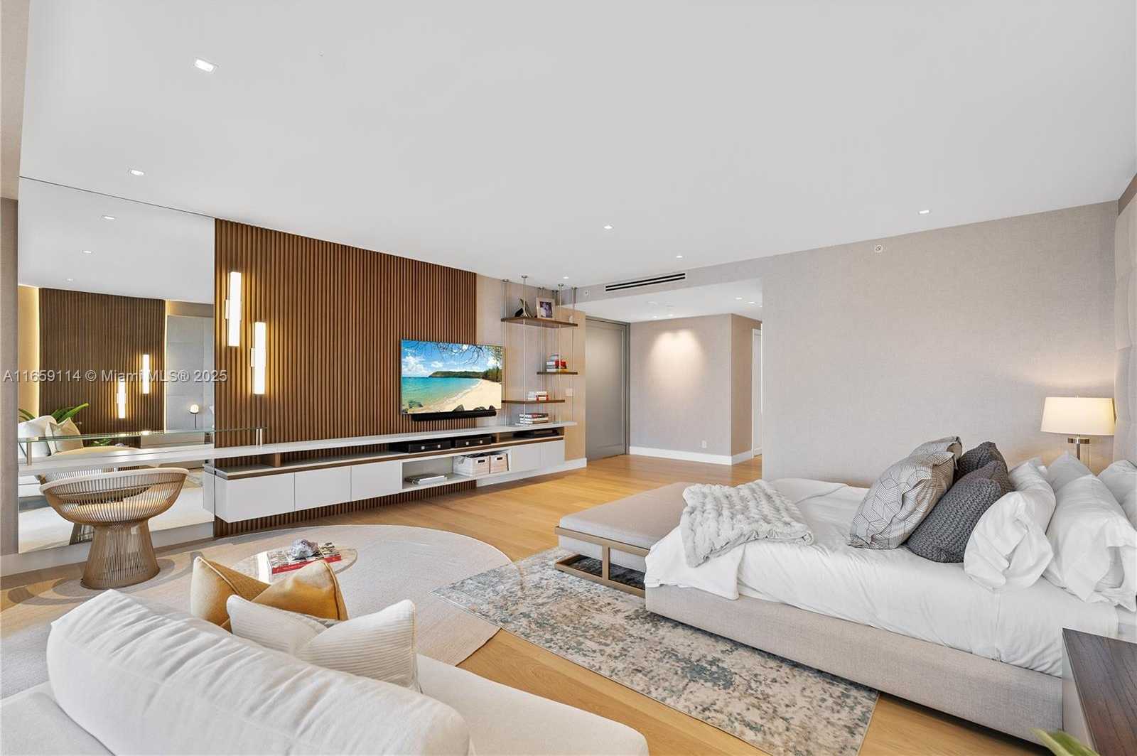 Small Image of 5242 FISHER ISLAND DR #5242, Miami Beach Number 40
