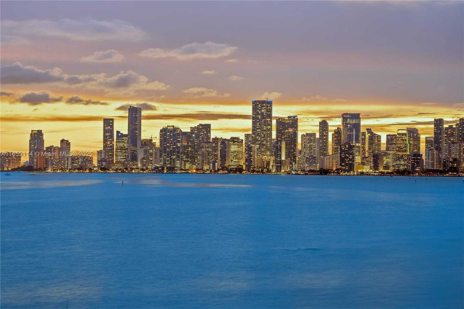Small Image of 5242 FISHER ISLAND DR #5242, Miami Beach Number 57