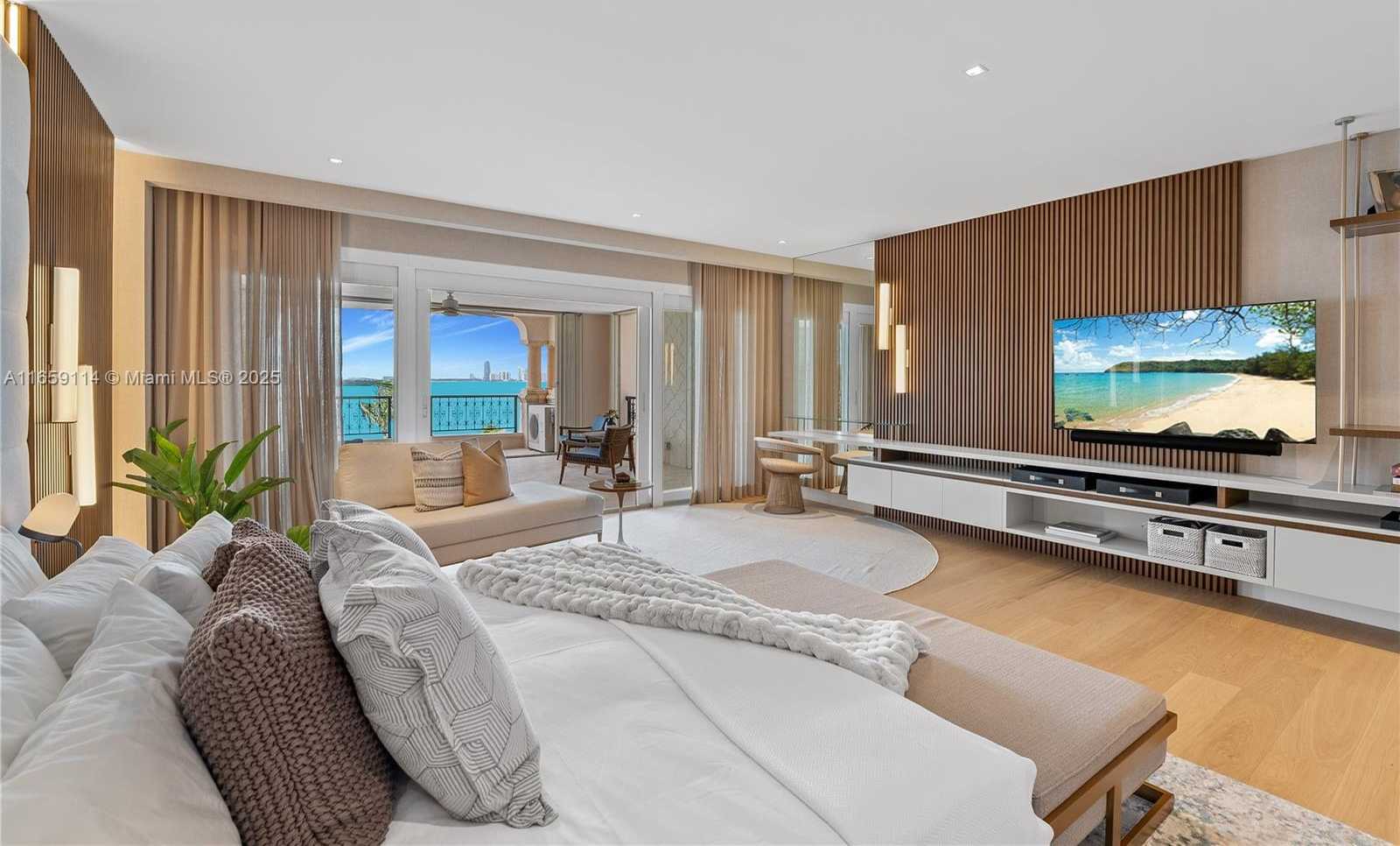 Small Image of 5242 FISHER ISLAND DR #5242, Miami Beach Number 8