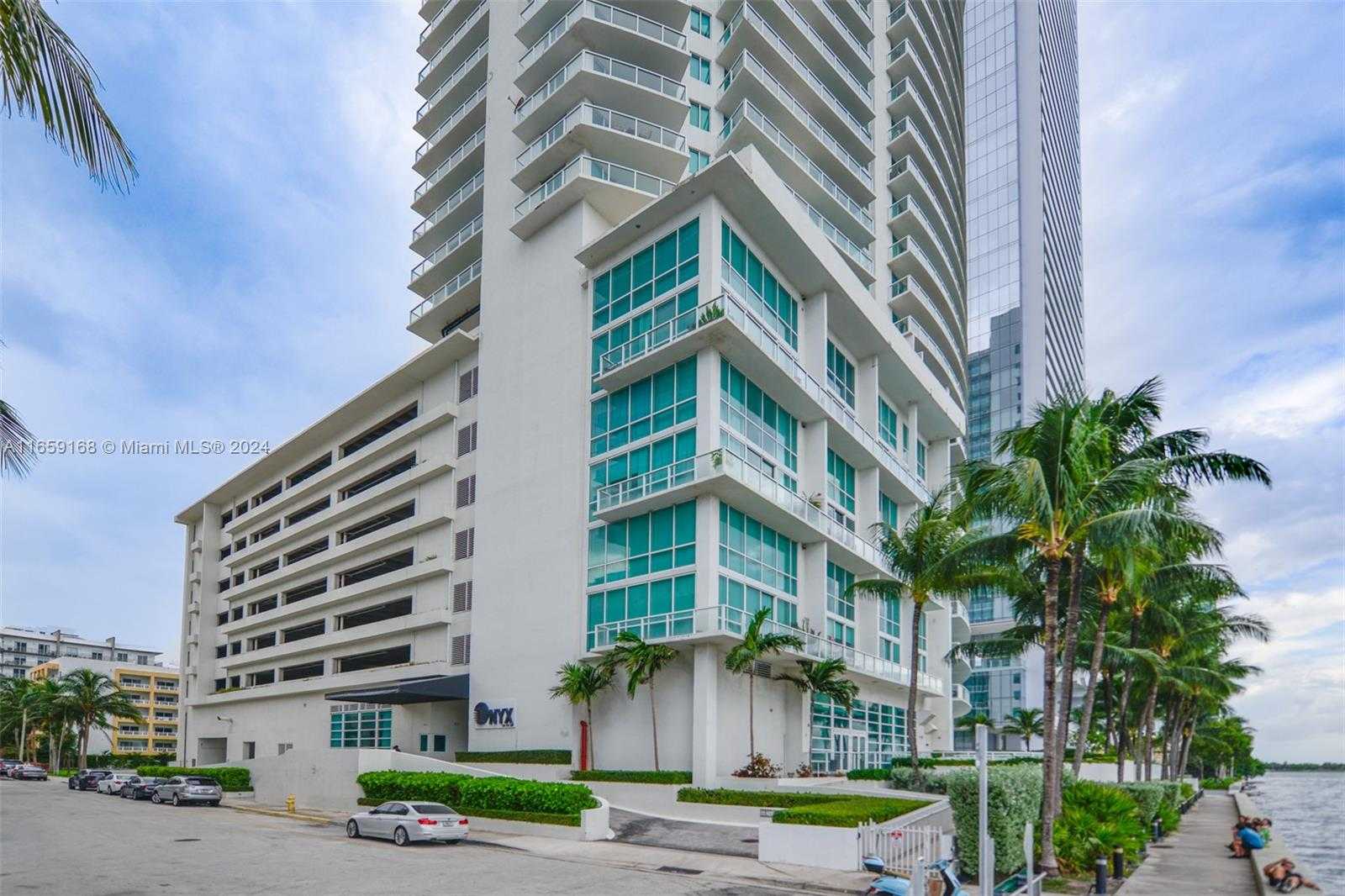 Small Image of 665 NORTH EAST 25TH ST #1704, Miami Number 32