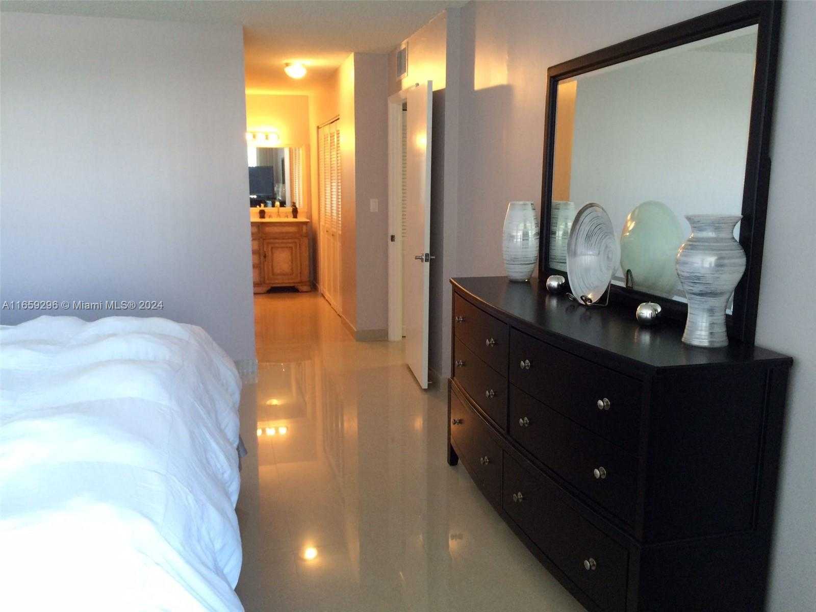 Small Image of 3800 SOUTH OCEAN DR #301, Hollywood Number 33