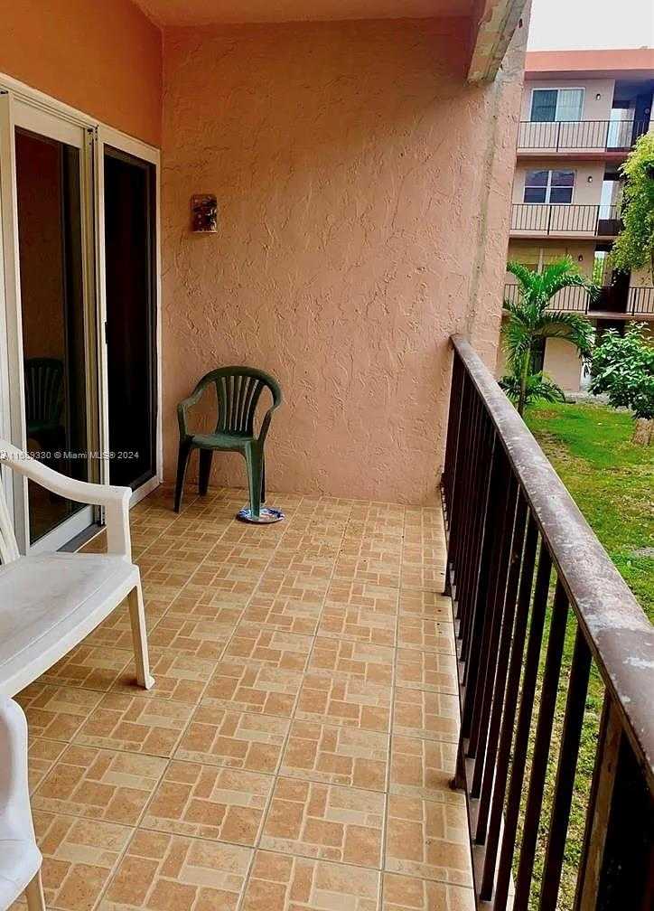 Small Image of 1900 W 68th St, Hialeah, FL 33014, USA Number 5