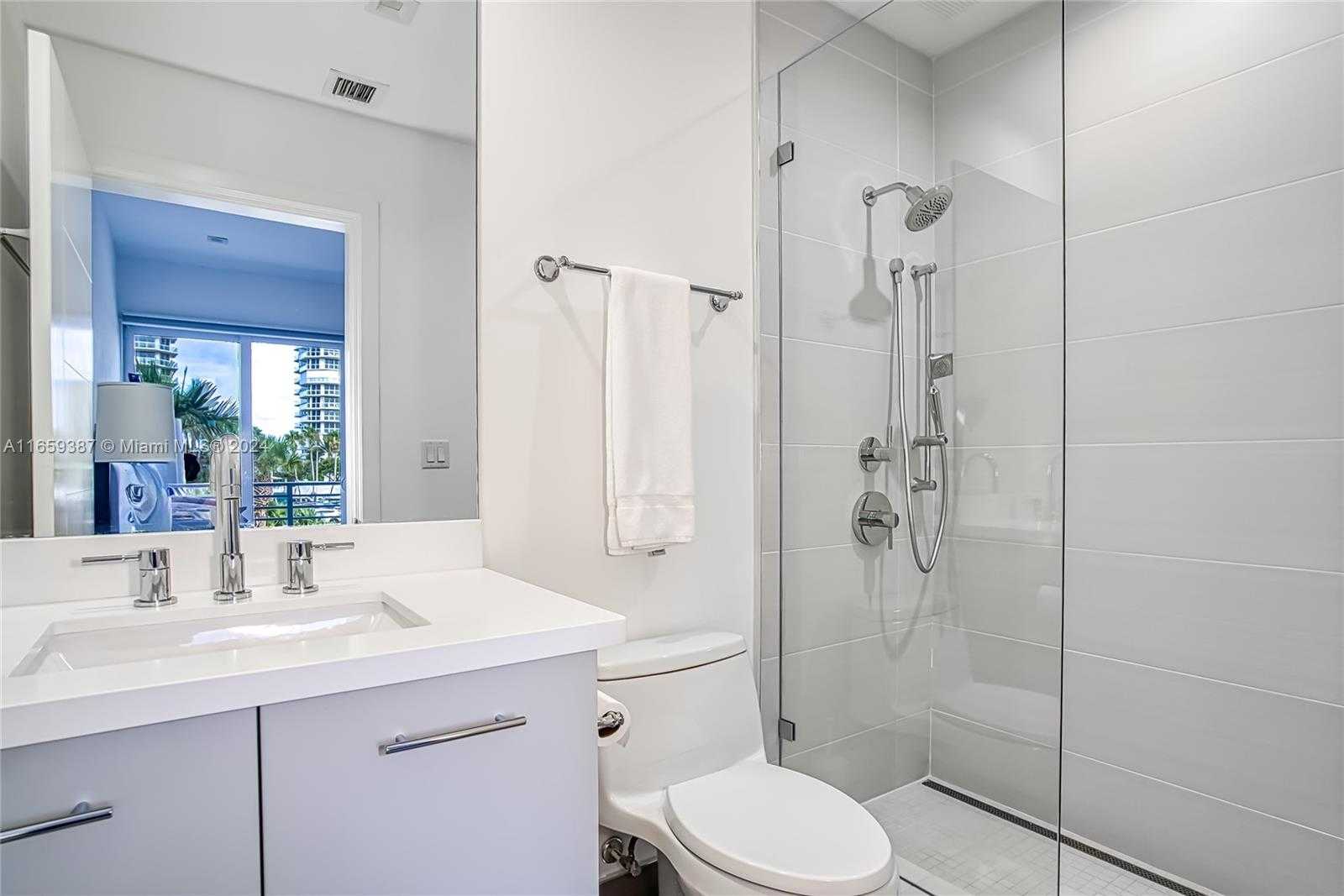 Small Image of 6100 #2N, Hollywood Number 74