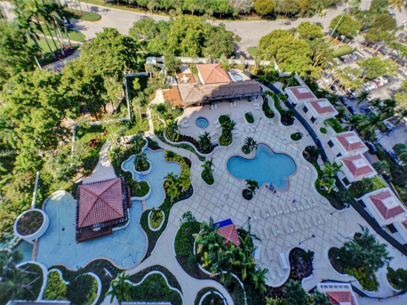 Small Image of 20281 E Country Club Dr, Aventura, FL 33180, USA Number 14