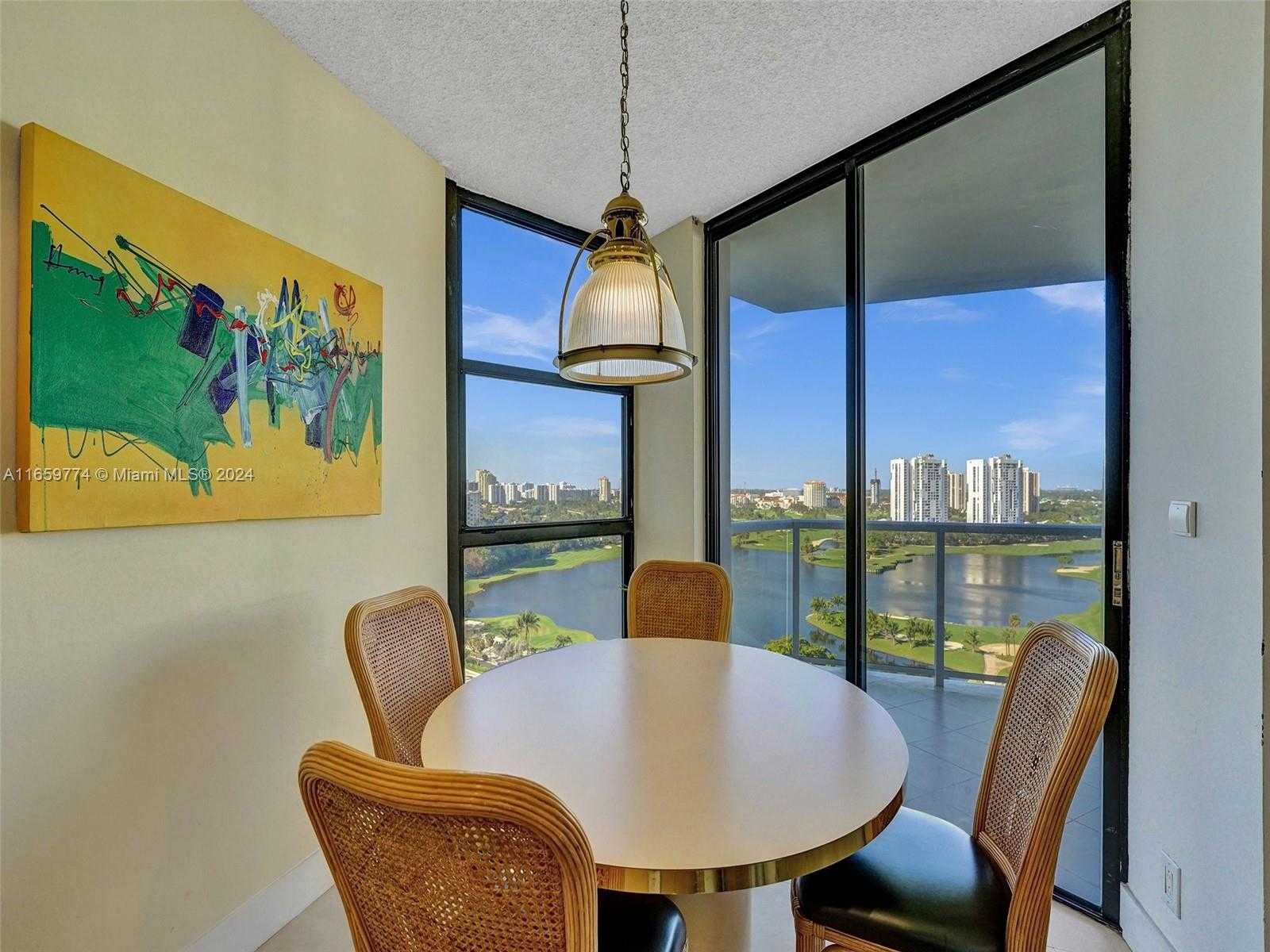 Small Image of 20281 E Country Club Dr, Aventura, FL 33180, USA Number 9