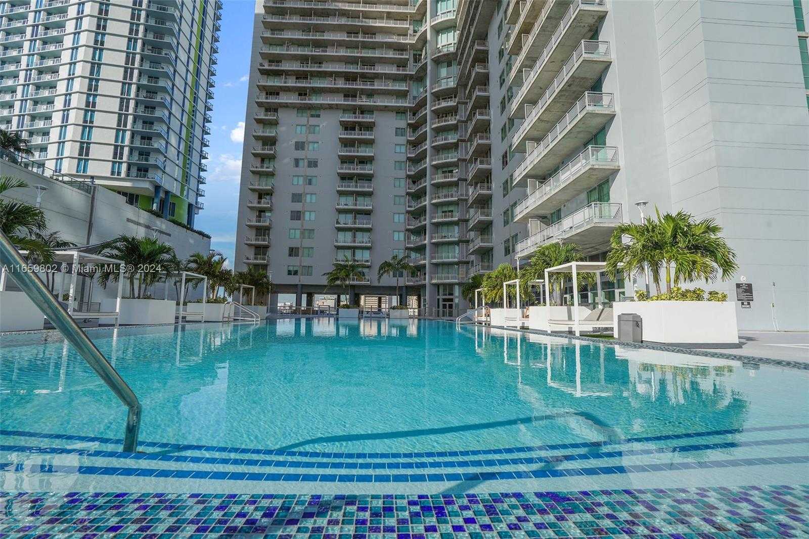 Small Image of 690 SOUTH WEST 1ST CT #2730, Miami Number 38