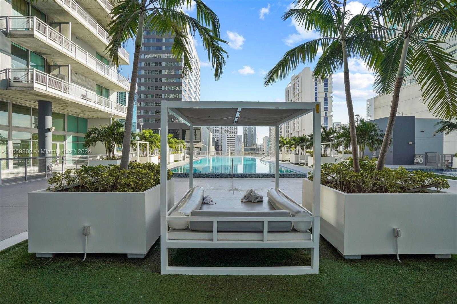 Small Image of 690 SOUTH WEST 1ST CT #2730, Miami Number 45
