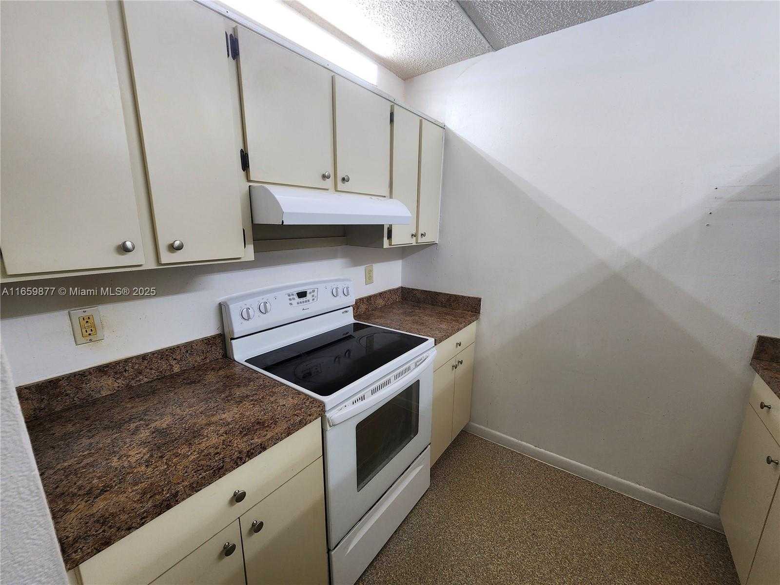 Small Image of 8240 SOUTH WEST 210TH ST #302, Cutler Bay Number 7