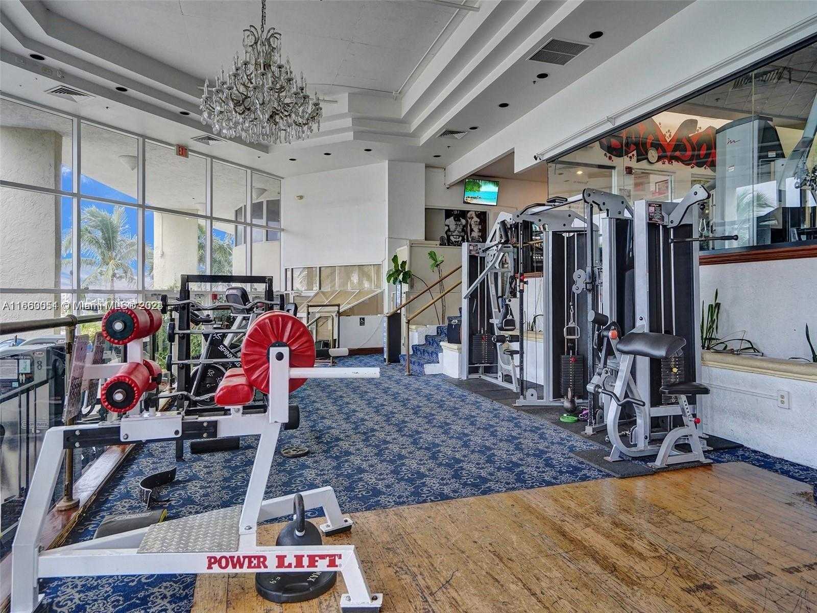 Small Image of 7601 EAST TREASURE DR #2418, North Bay Village Number 8