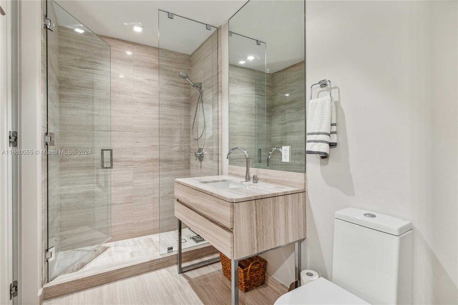 Small Image of 18975 COLLINS AVE #4502, Sunny Isles Beach Number 22