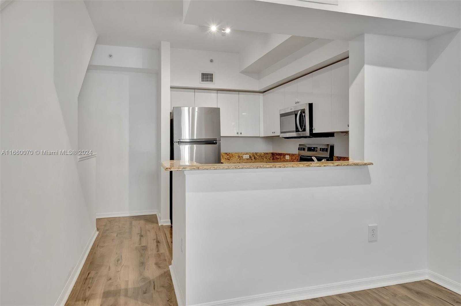 Small Image of 2965 NORTH EAST 185TH ST #1509, Aventura Number 3