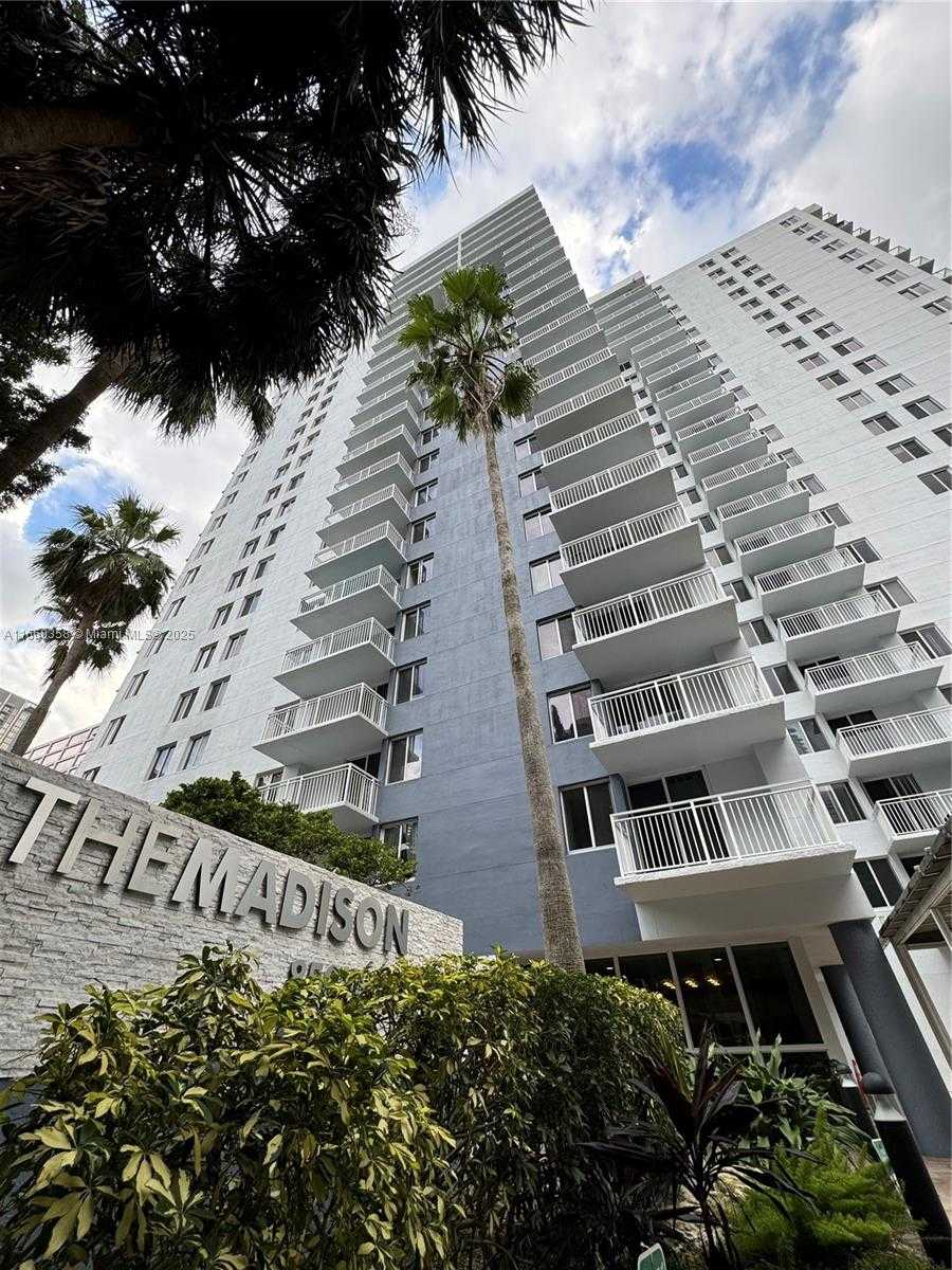 Small Image of 850 NORTH MIAMI AVE #W-1810, Miami Number 2