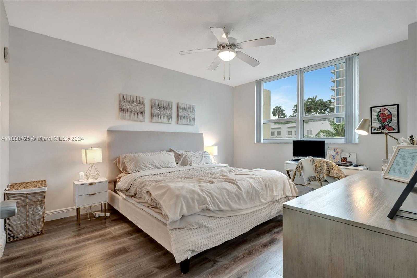 Small Image of 2000 NORTH BAYSHORE DR #303, Miami Number 20
