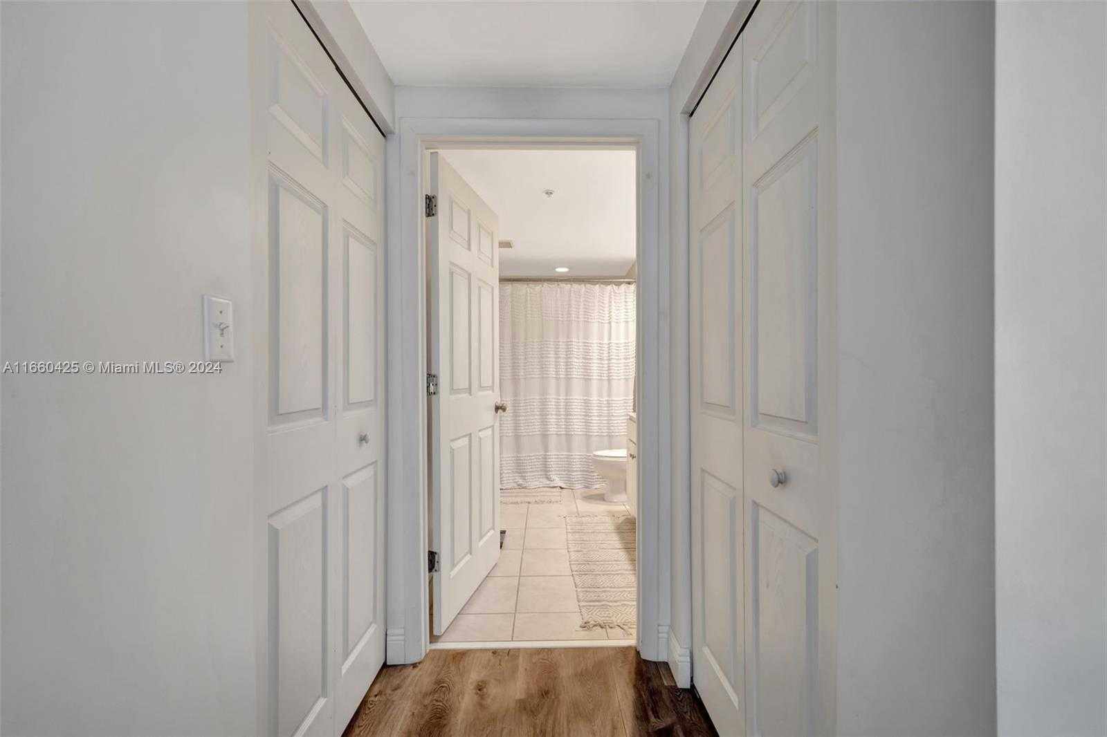 Small Image of 2000 NORTH BAYSHORE DR #303, Miami Number 21