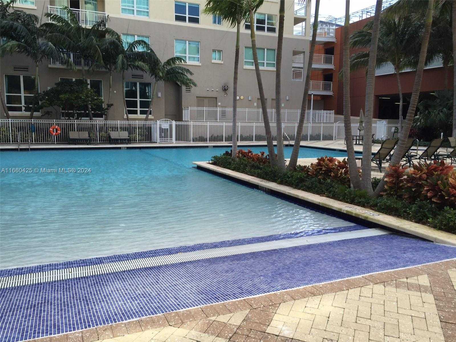 Small Image of 2000 NORTH BAYSHORE DR #303, Miami Number 27