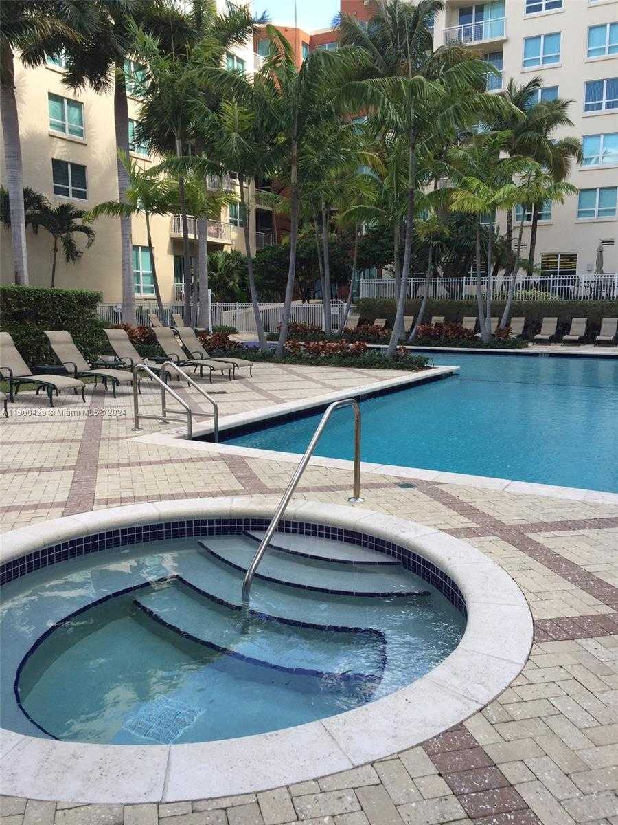 Small Image of 2000 NORTH BAYSHORE DR #303, Miami Number 29