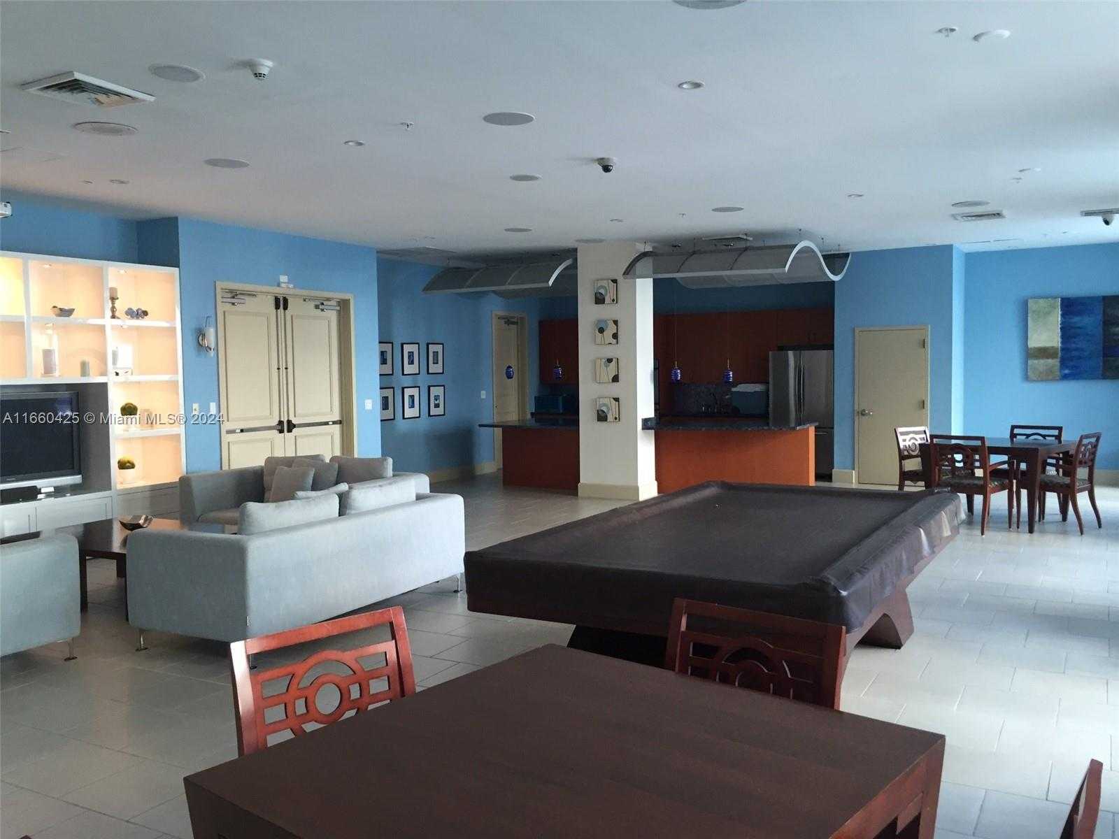 Small Image of 2000 NORTH BAYSHORE DR #303, Miami Number 30