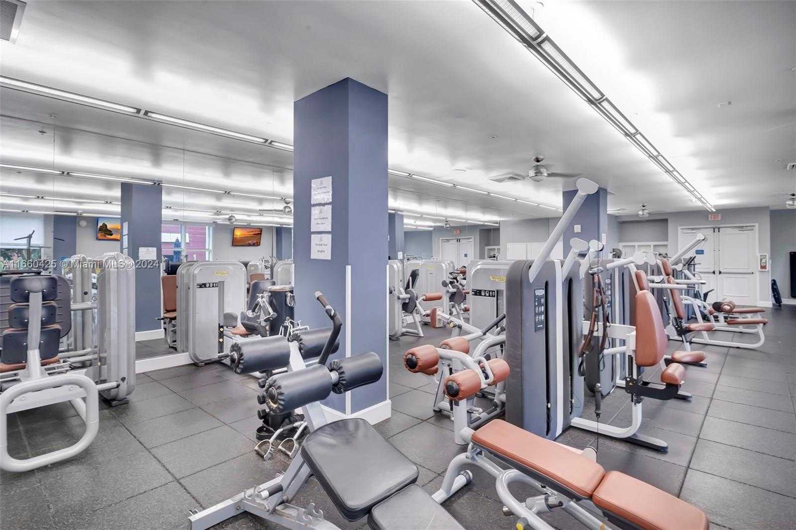 Small Image of 2000 NORTH BAYSHORE DR #303, Miami Number 33