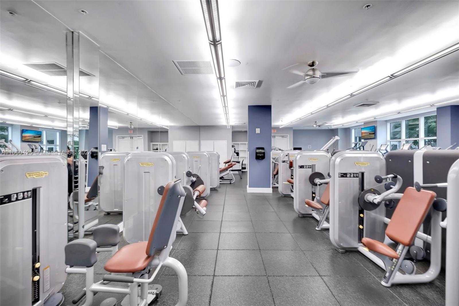 Small Image of 2000 NORTH BAYSHORE DR #303, Miami Number 34